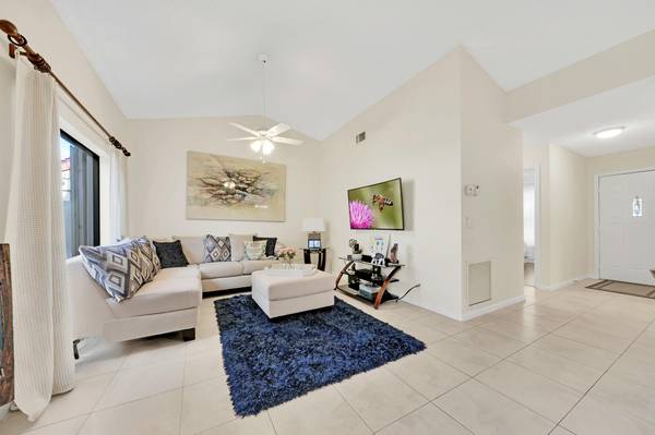 Boynton Beach, FL 33472,5939 W Parkwalk CIR