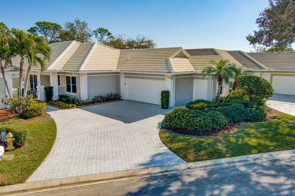 2371 SW Brookwood LN, Palm City, FL 34990