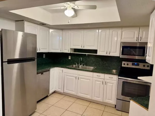 Port Saint Lucie, FL 34952,1535 SE Royal Green CIR D 102