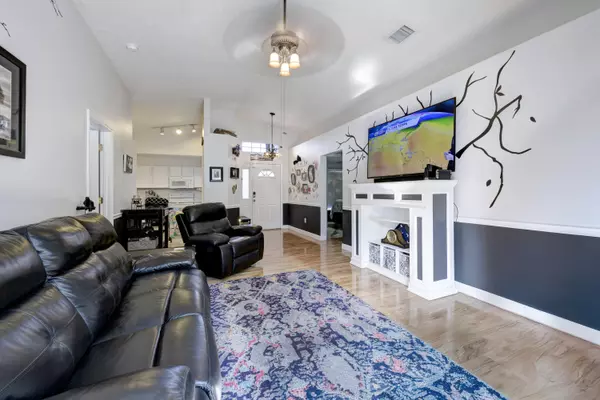 Stuart, FL 34997,2990 SE Cypress ST