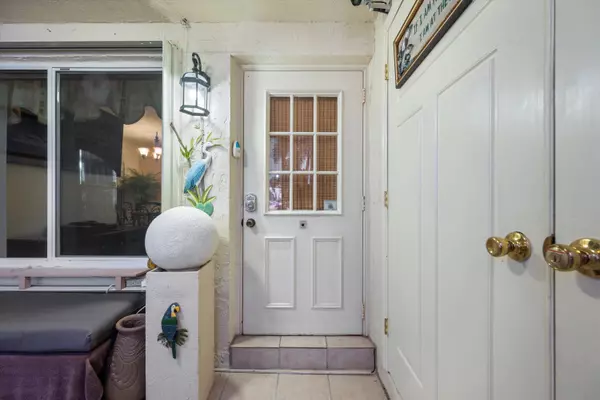 Greenacres, FL 33463,5801 Whispering Pine WAY D-1