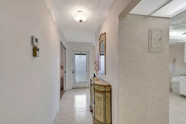 Delray Beach, FL 33445,1670 NW 18th AVE 202