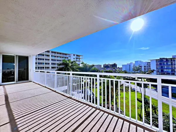 3546 S Ocean BLVD 519, South Palm Beach, FL 33480