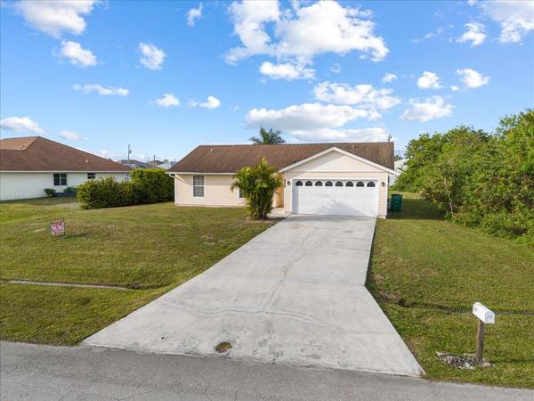 Port Saint Lucie, FL 34953,4686 SW Nackman TER