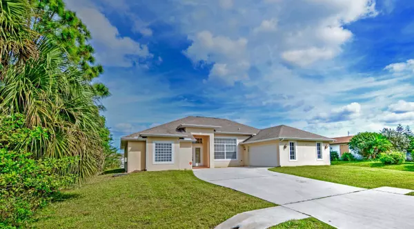 3717 SW Swope ST, Port Saint Lucie, FL 34953