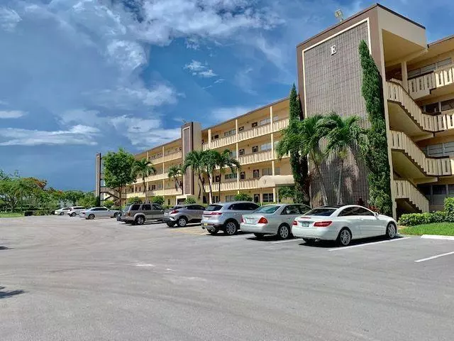 Boca Raton, FL 33434,2099 E Wolverton