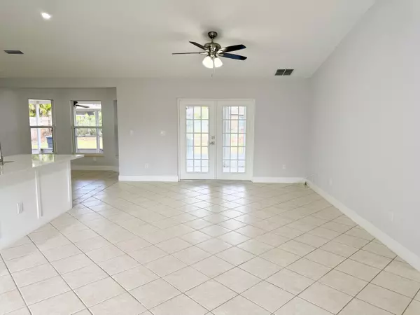 Port Saint Lucie, FL 34986,5370 NW North Lanett CIR