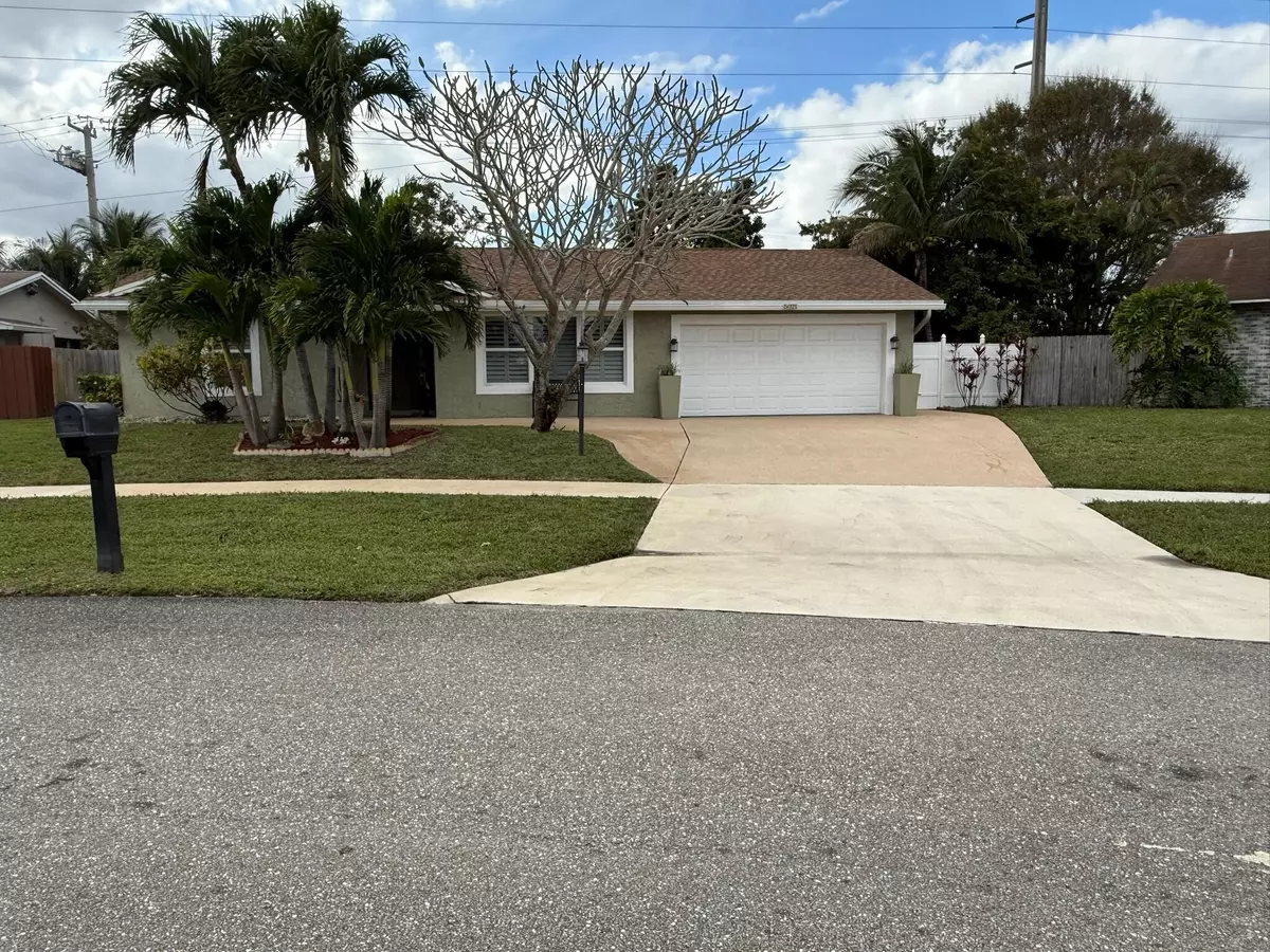 Lake Worth, FL 33463,5021 N Woodstone CIR