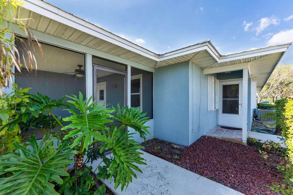 Jensen Beach, FL 34957,1152 NE Coy Senda