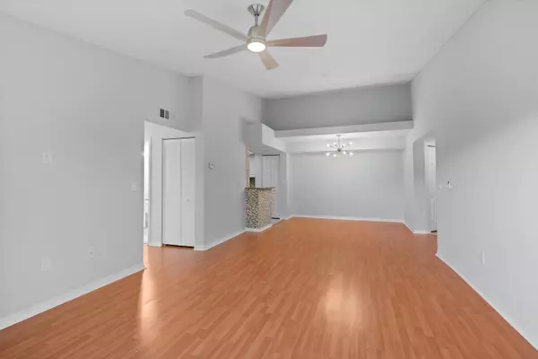 Royal Palm Beach, FL 33411,400 N Crestwood CT 419