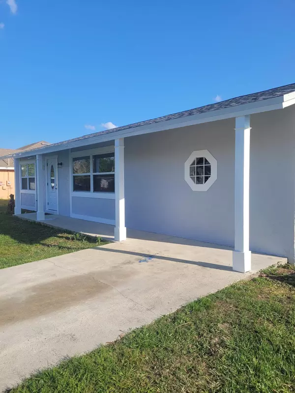 496 SW Todd AVE, Port Saint Lucie, FL 34953