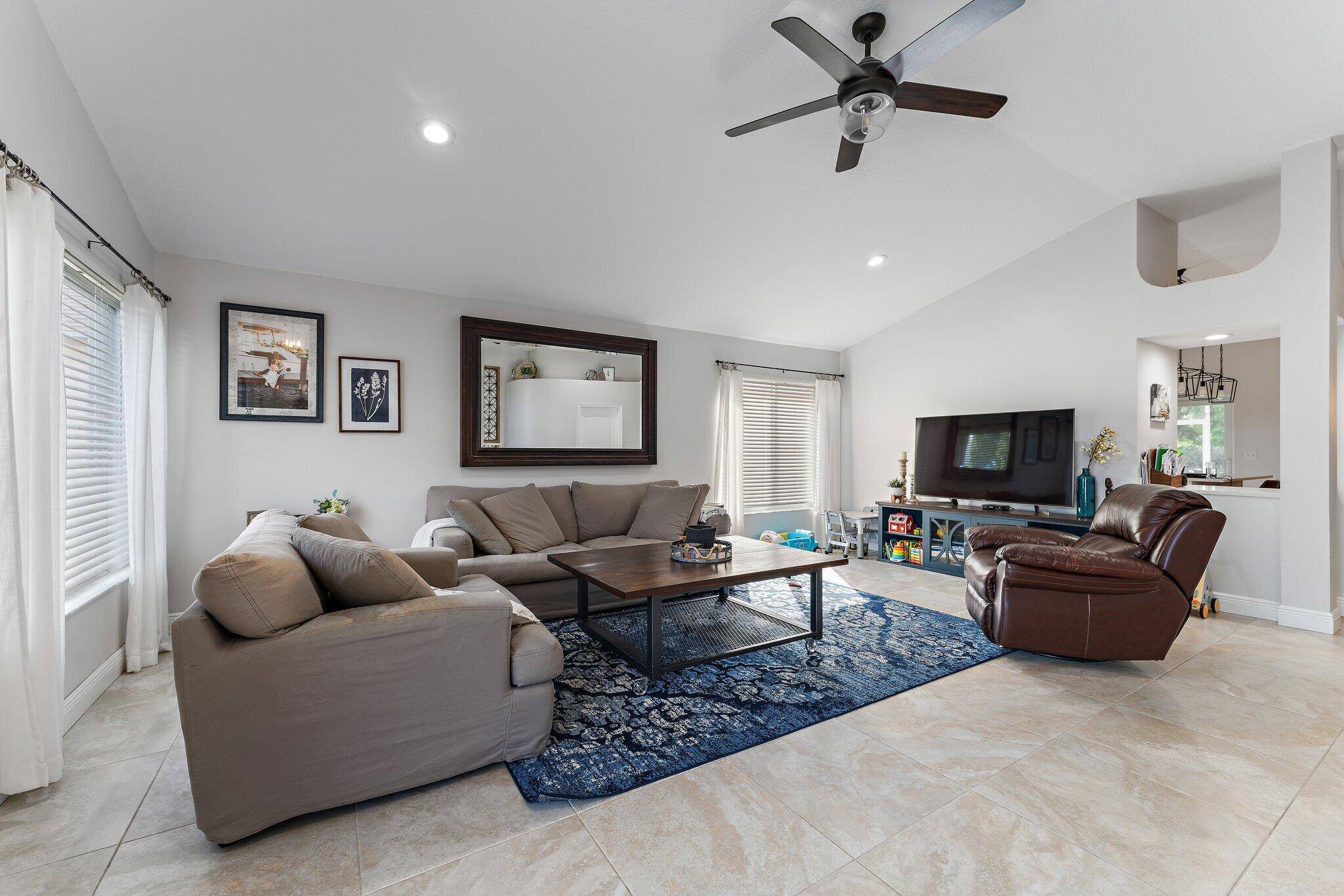 Greenacres, FL 33413,2254 Soundings CT