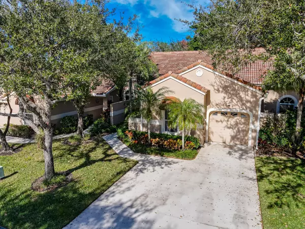 2202 Heather Run TER, Palm Beach Gardens, FL 33418