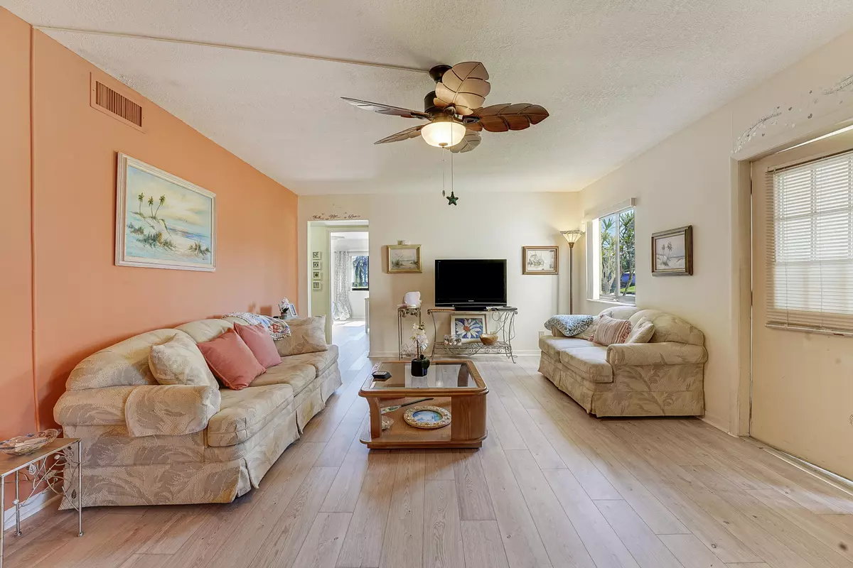 Greenacres, FL 33463,327 Knotty Pine CIR D-1