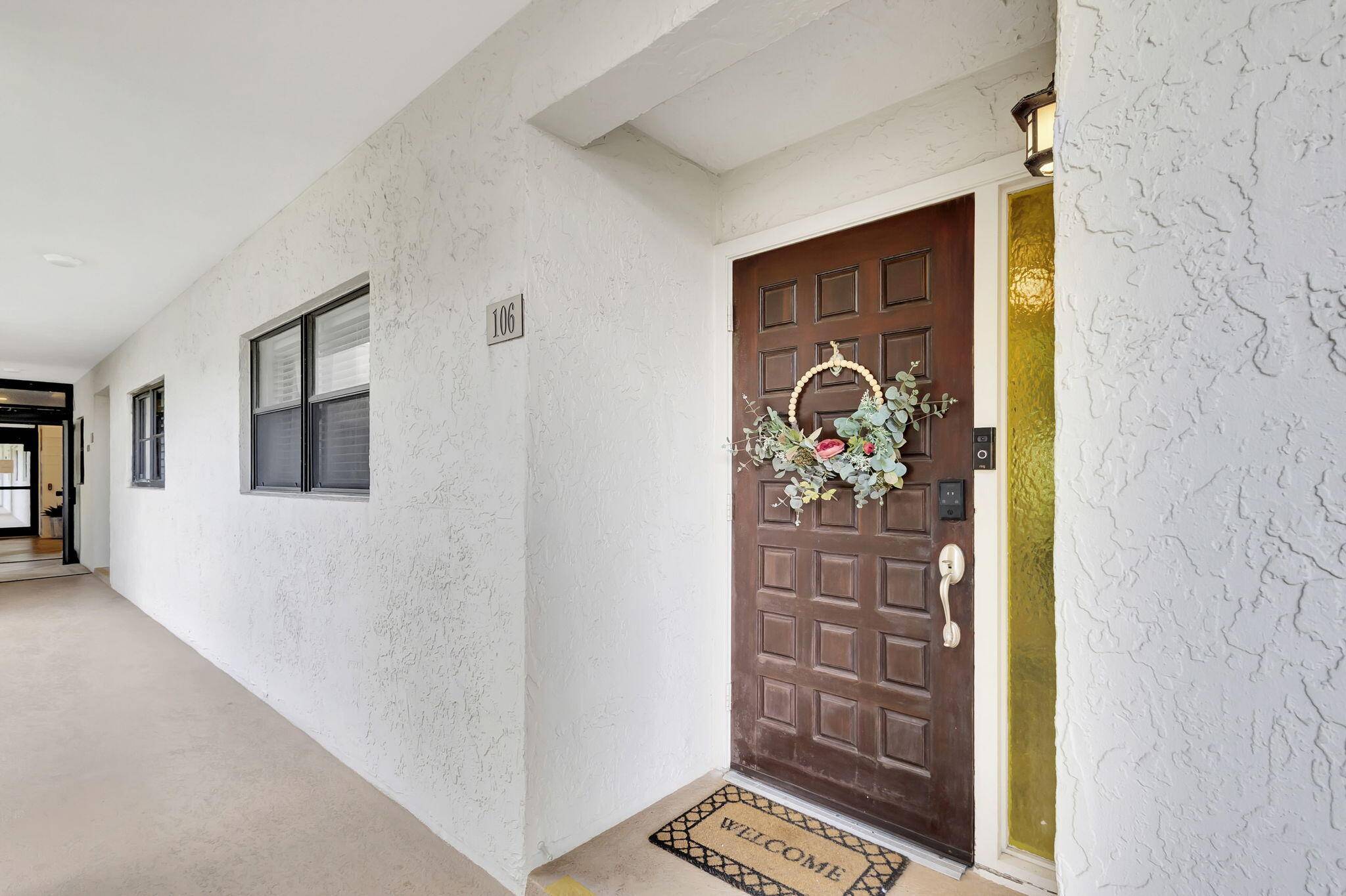 Tequesta, FL 33469,300 Intracoastal PL 106