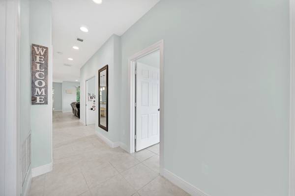 Vero Beach, FL 32966,2163 Timberlake CIR