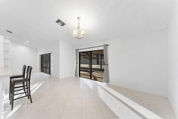 Boynton Beach, FL 33437,5794 Laurel Green CIR