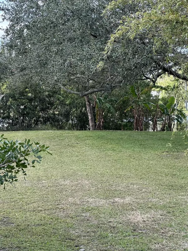 5707 University Lane LN, Fort Pierce, FL 34951