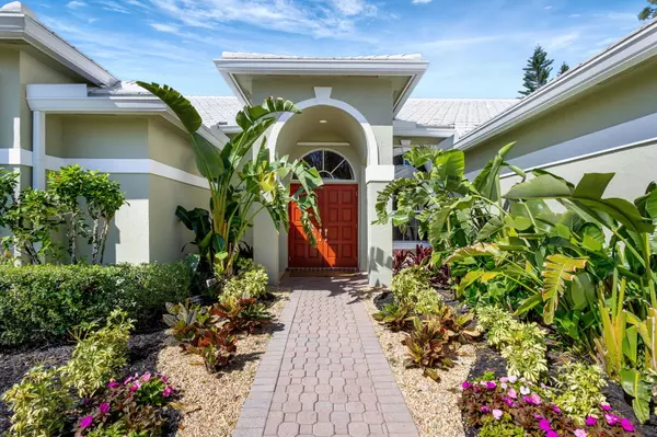 8726 SE Riverfront TER, Tequesta, FL 33469