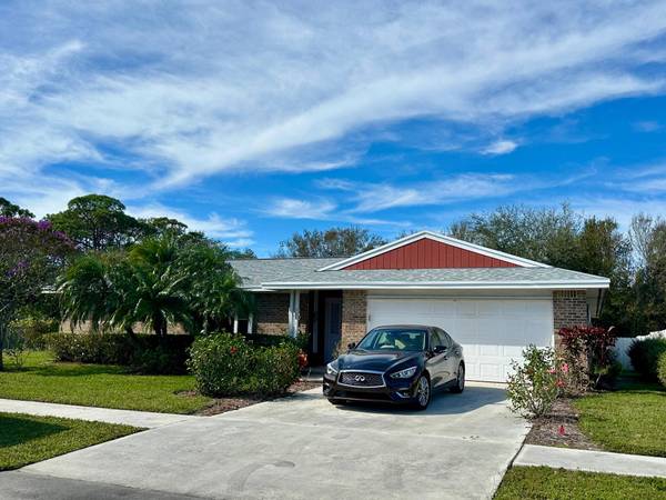 508 Circle West, Jupiter, FL 33458