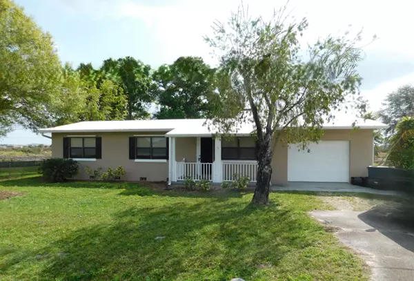 10115 Okeechobee RD, Fort Pierce, FL 34945