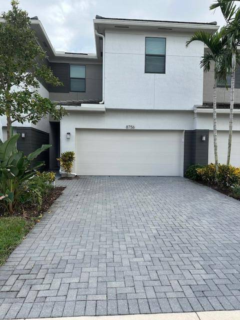 8756 Antarus DR, Lake Worth, FL 33467