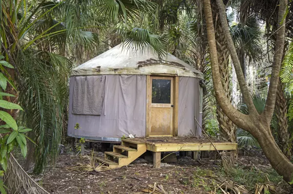 Loxahatchee Groves, FL 33470,1442 E RD