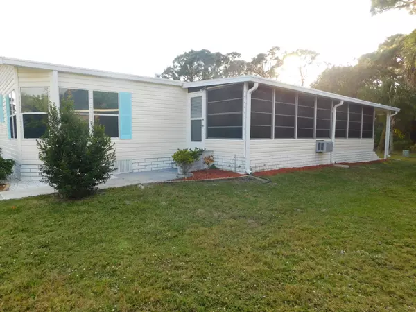 Fort Pierce, FL 34982,206 Sea Conch PL 8