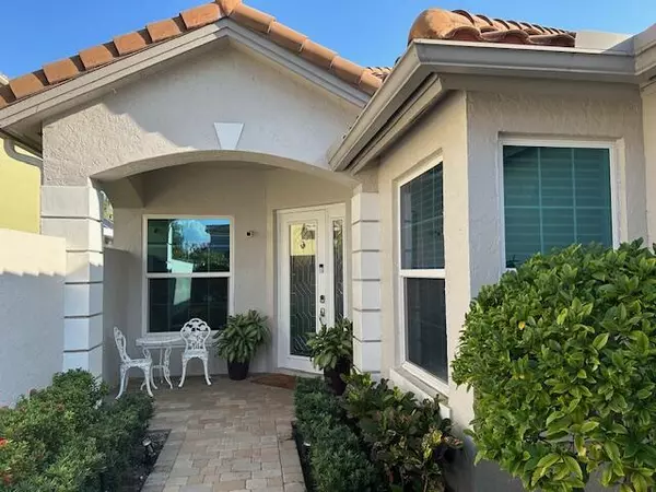 10334 Osprey TRCE, West Palm Beach, FL 33412