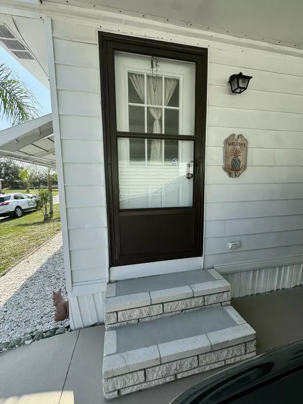 Fort Pierce, FL 34951,49 Las Casitas CT