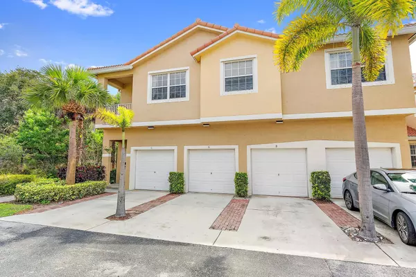 Tequesta, FL 33469,104 Lighthouse CIR A