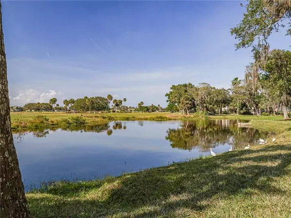 Vero Beach, FL 32962,8 Vista Gardens TRL 105