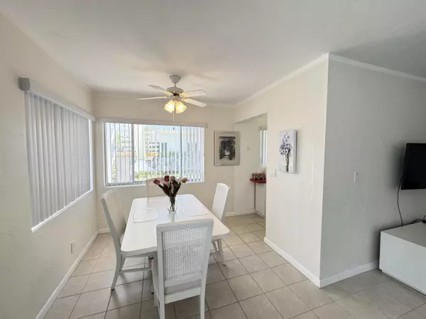 Lake Worth Beach, FL 33461,2840 Cynthia LN 110