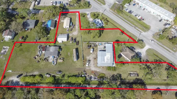 1009 Angle RD, Fort Pierce, FL 34947