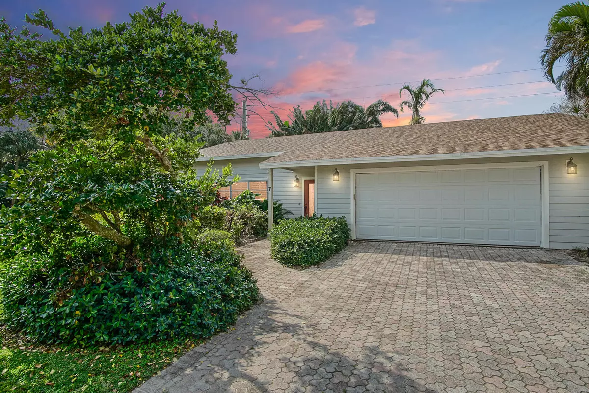 Sewalls Point, FL 34996,7 Perriwinkle CIR