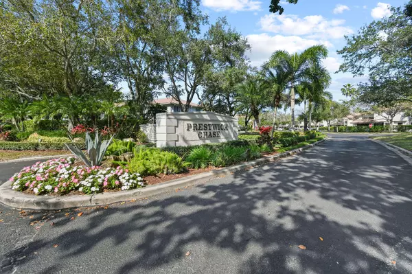 Palm Beach Gardens, FL 33418,359 Prestwick CIR 4