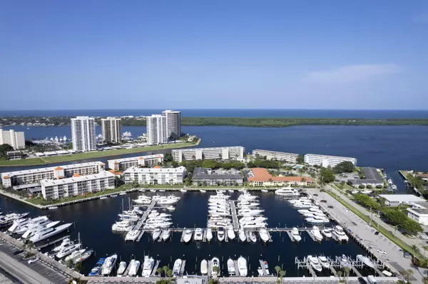 North Palm Beach, FL 33408,21 Yacht Club DR 103