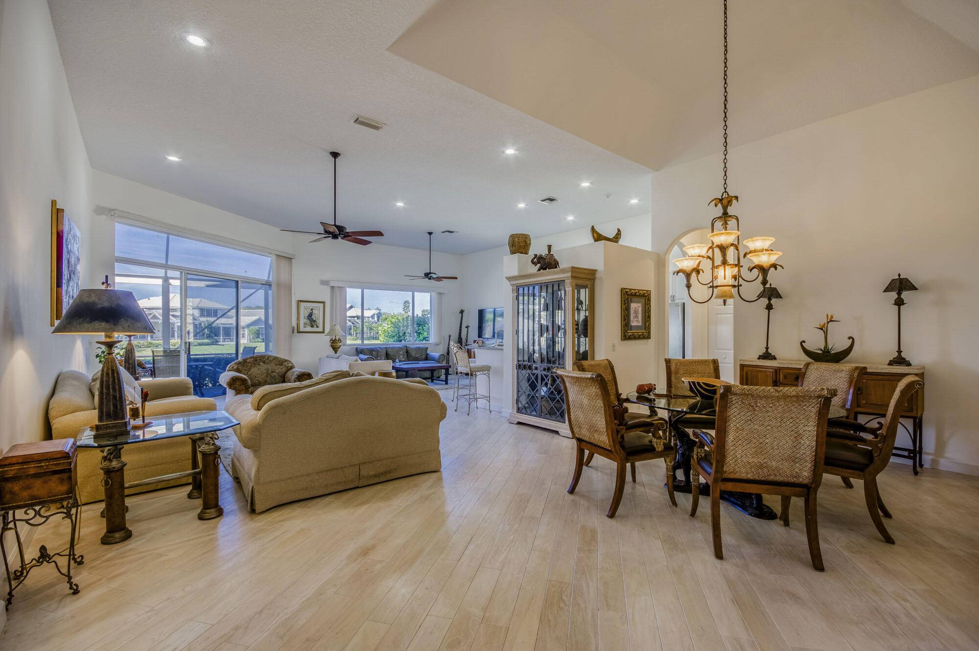 Palm Beach Gardens, FL 33418,90 Monterey Pointe DR