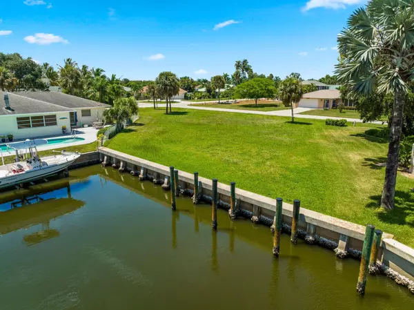 Fort Pierce, FL 34949,120 Queen Ann CT