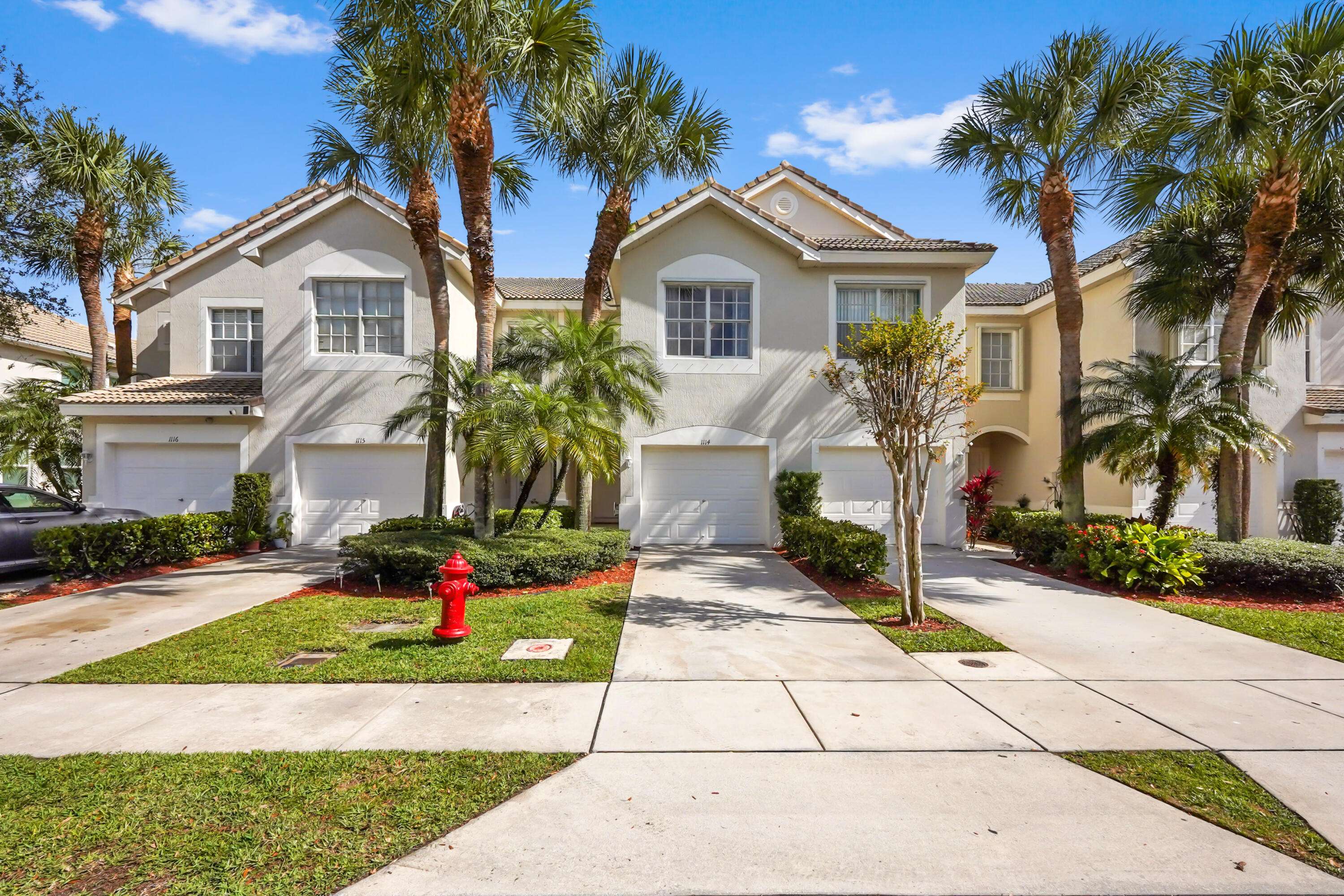 1114 Woodfield CT, Greenacres, FL 33415