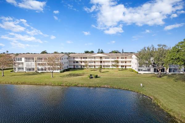 8 Preston A, Boca Raton, FL 33434