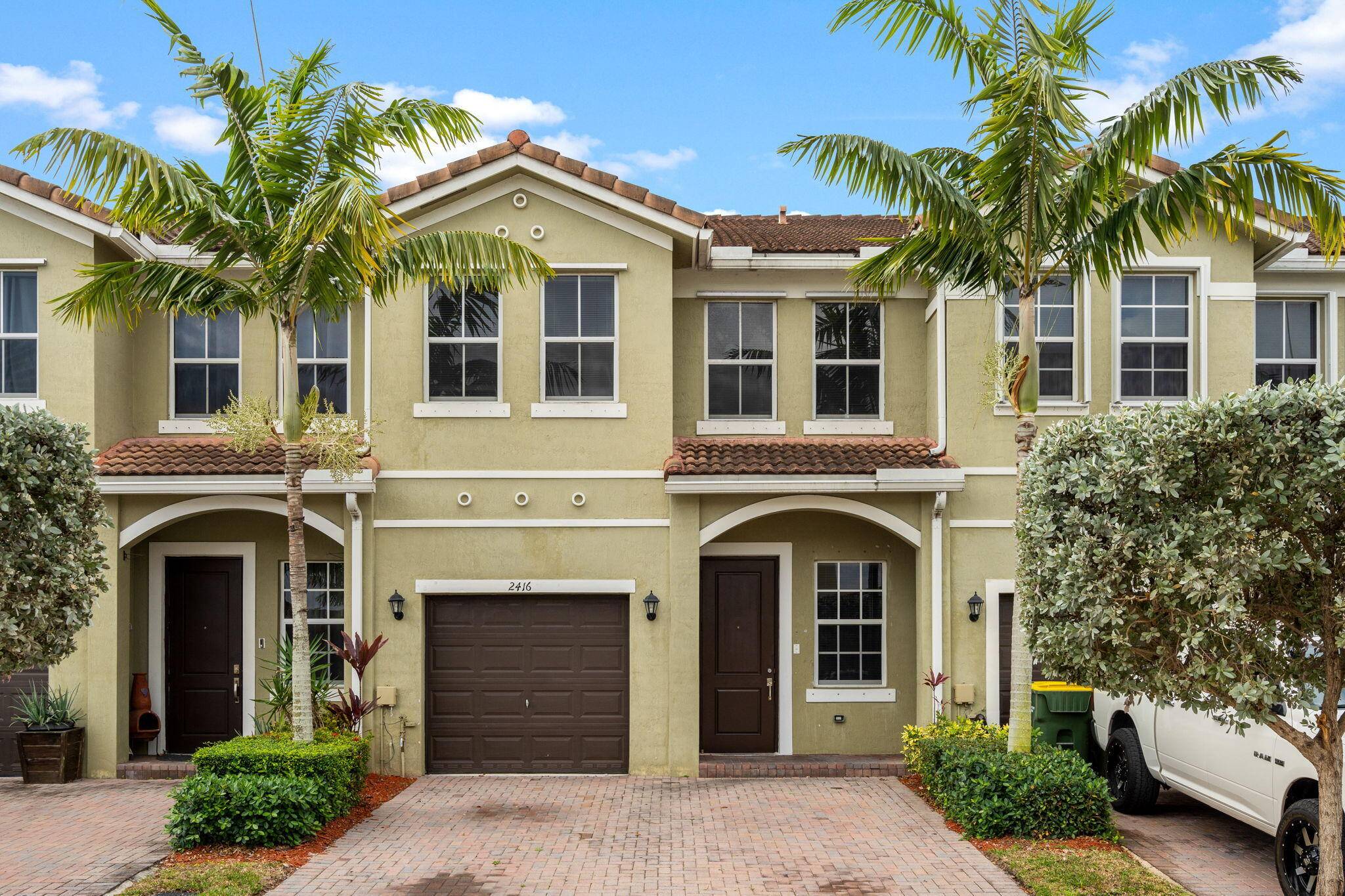 2416 SE 15th ST, Homestead, FL 33035