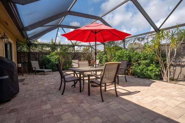 5600 Eagle Lake DR, Palm Beach Gardens, FL 33418