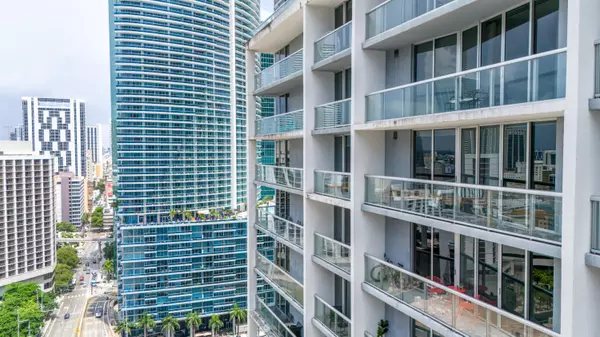 Miami, FL 33131,485 Brickell AVE 2506