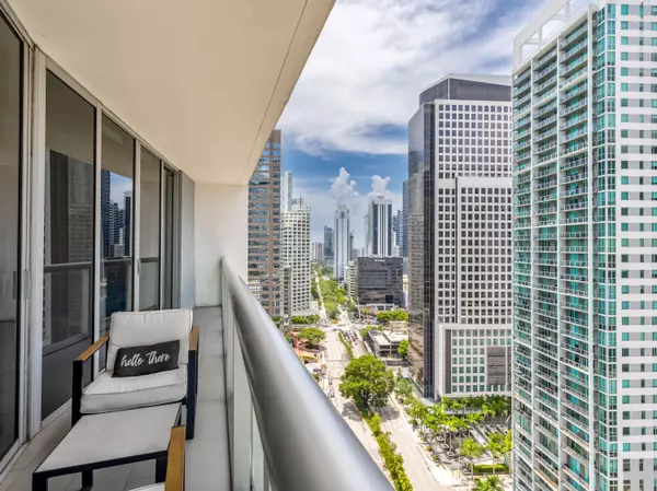 Miami, FL 33131,485 Brickell AVE 2506