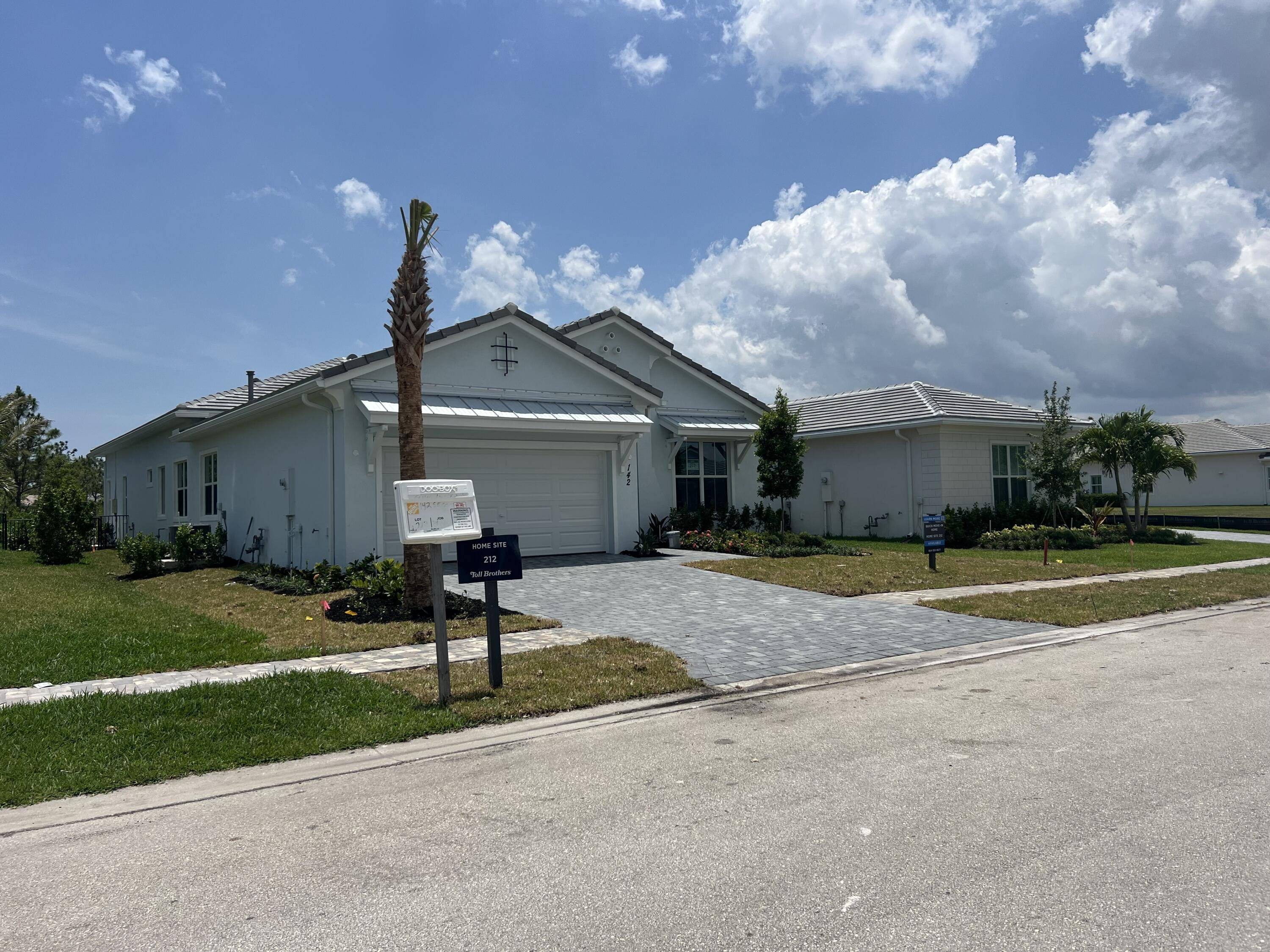 Port Saint Lucie, FL 34984,142 SE Calmo CIR