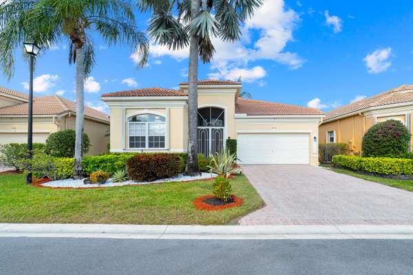 7173 Lorenzo LN, Delray Beach, FL 33446