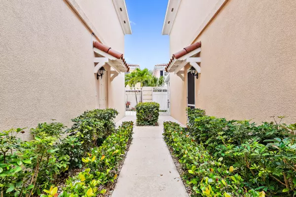 Tequesta, FL 33469,31 Oakland CT