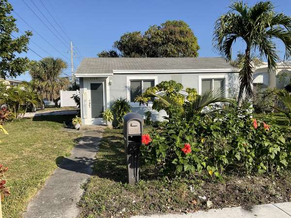 Lake Worth Beach, FL 33460,1132 N D ST