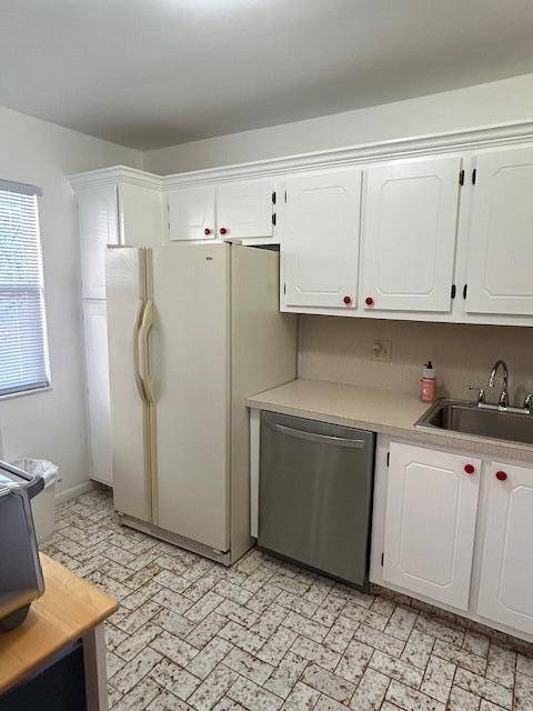 West Palm Beach, FL 33411,243 Lake Meryl DR